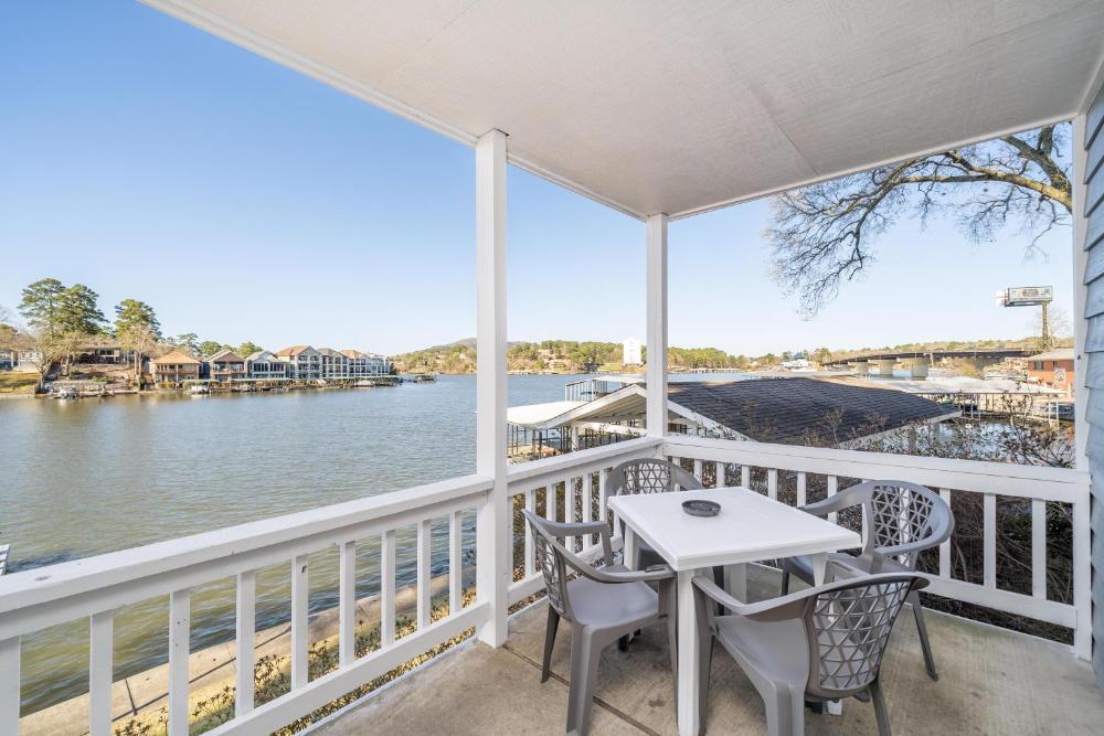 The Hamilton - Lakefront & Studio Suites, Hot Springs
